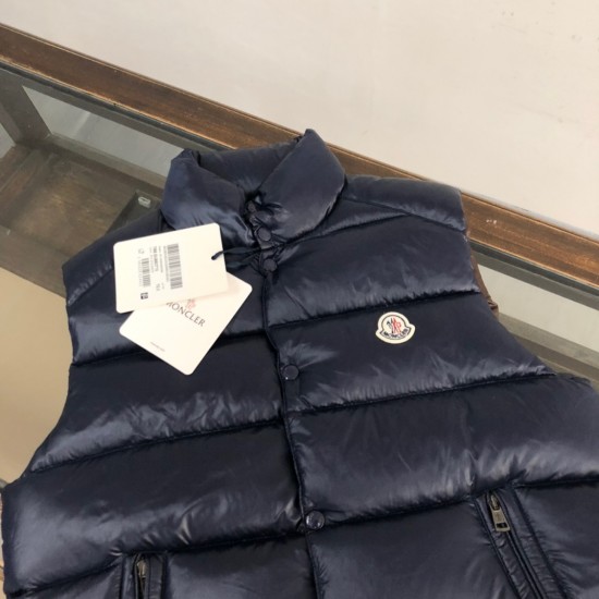 MONCLER unisex New fashion hooded down jacket （Hats can be stored）